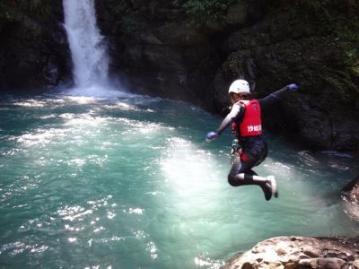 Shawa Canyoning Water-jumping