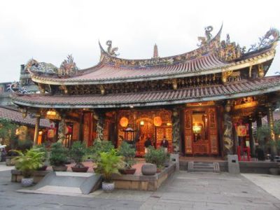 Baoan-temple-garden